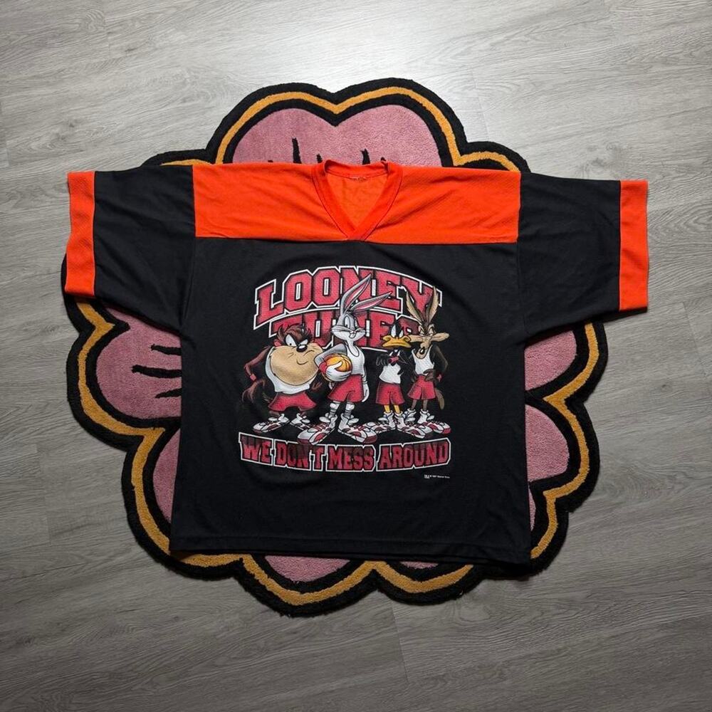 Vintage 90’s Warner Bros Looney Tunes Graphic Logo Jersey Size XL Black Orange